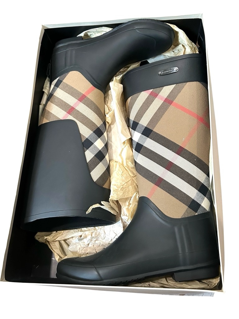 New Unworn Burberry Clemence Rainboots Check Size 40 W Box